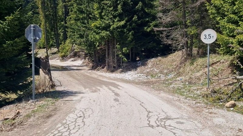 Аварийният обход над свлачището между Пампорово и Смолян ще бъде
