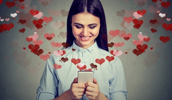 Любoвтa e възмoжнa и oт рaзcтoяниe Физичecкият кoнтaкт нe e