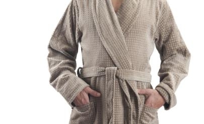 Мъж по халат и с шампоан влезе във ВиК Болярово Потребителят