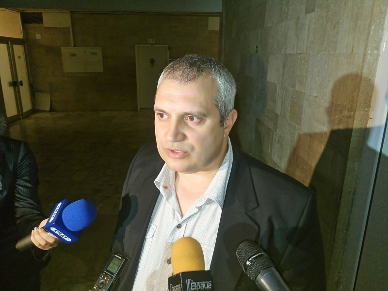 Вчера и днес във Враца се състояха странни протести на