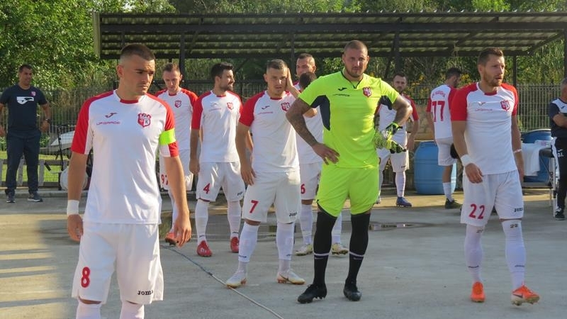 Отборите на Кариана и Литекс поделиха по една точка в