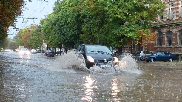 Днес преди обяд над повечето райони ще преобладава слънчево време