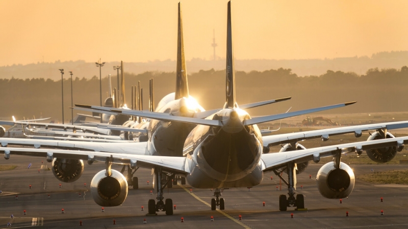 Пътнически самолет кацна в Осло аварийно след като получи заплаха