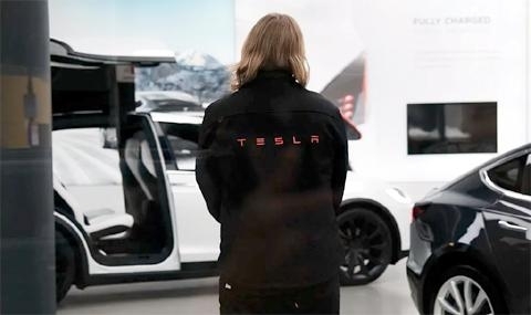 Недоволен от кариерното си развитие служител на Tesla Motors е
