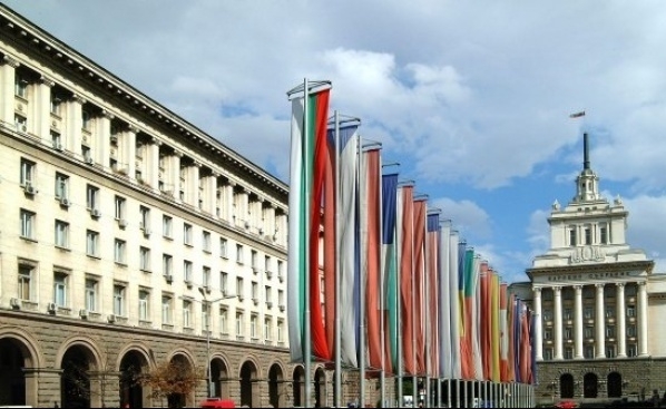 Извънредна среща за цените на горивата се проведе в Министерския