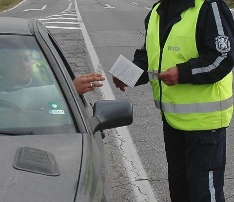 Полицията е заловила шофьор с отнета книжка да кара на