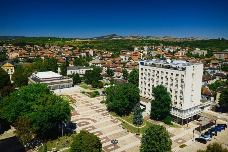 Общински съвет Мездра удостои със званието Почетен гражданин на