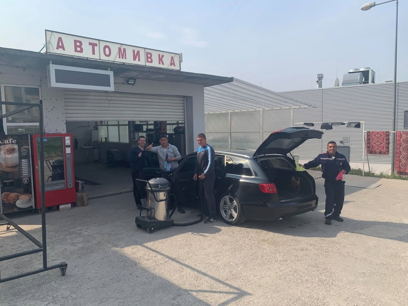 Нова супер модерна автомивка отвори врати във Враца, научи агенция