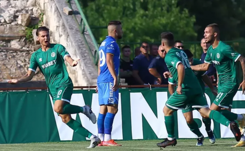 Отборът на Левски се сгромоляса мощно при гостуването на Ботев