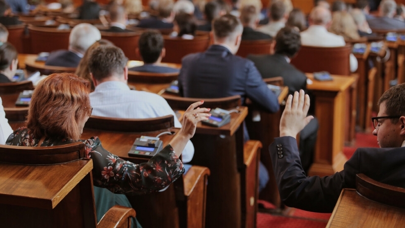 Двама нови народни представители положиха клетва Това са Жеко Дандаринов