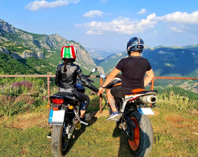 Помагайте! Търсят кръв за пострадалата жена в катастрофата с мотор между Мездра и Ботевград, ето коя е тя /снимки/