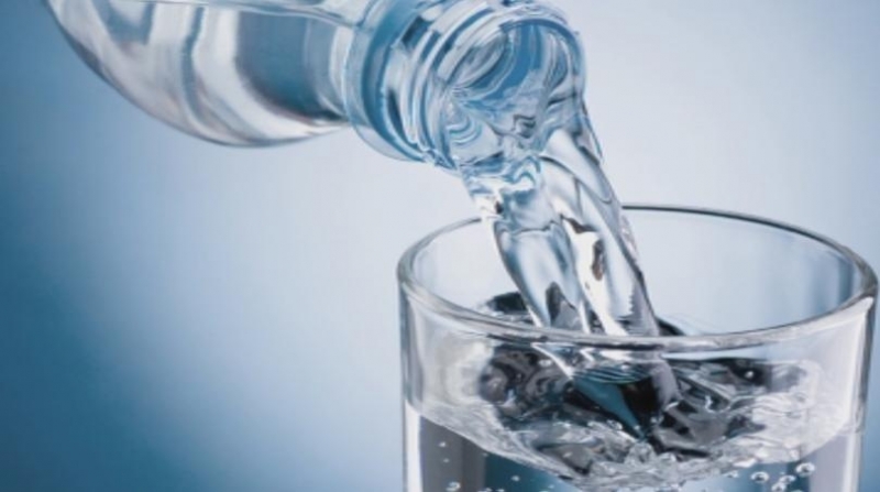 Хората смятат че минералната вода е полезна за всички Това