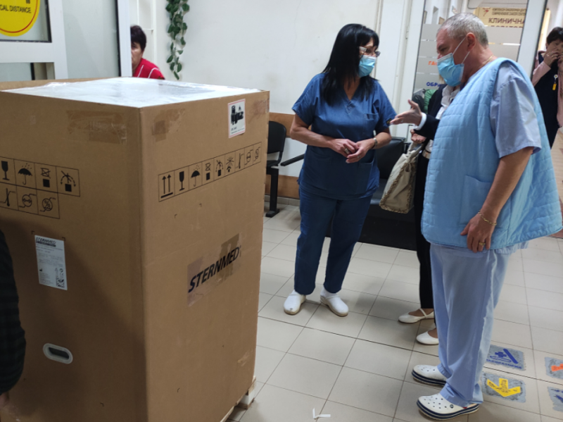 Комплексният онкологичен център във Враца получи като дарение от фондация