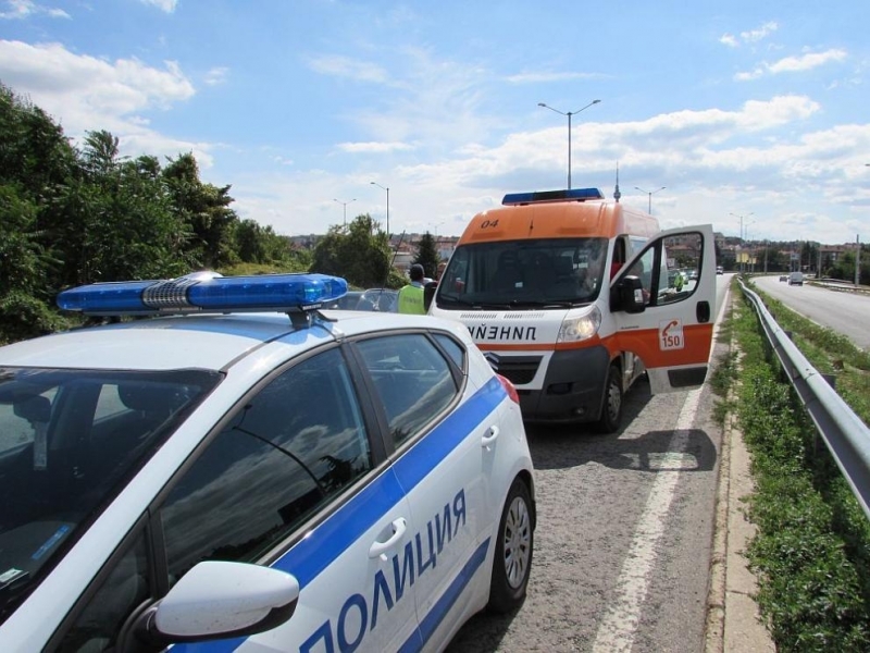Внимание, шофьори! Катастрофа блокира движението във Врачанско