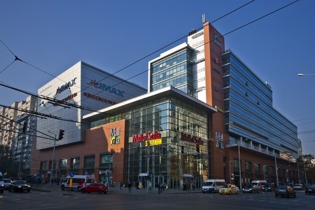 Сигнал за бомба стана причина за евакуация на посетителите от