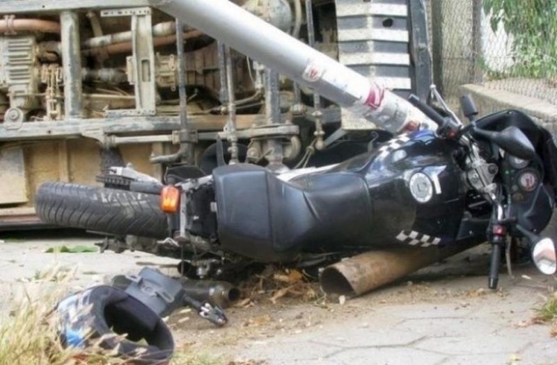 Мотоциклетист пострада тежко при катастрофа на пътя между Варна и