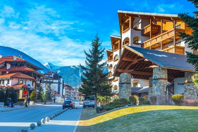 Прогнозният спад на туристите за зимния сезон ще е около