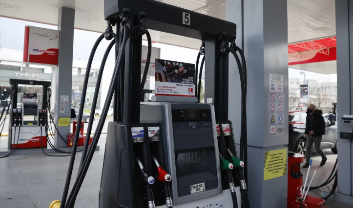 След Лесбос затварят бензиностанциите и на гръцкия остров Лимнос