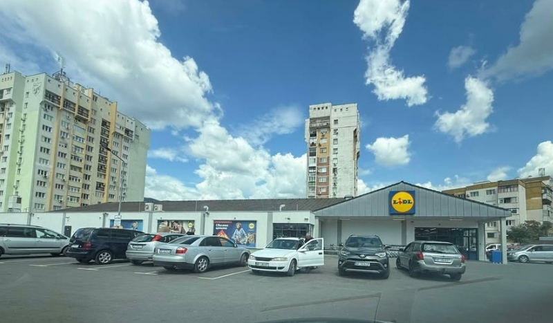 Трима шофьори се впуснаха в надпреварата за титлата най неграмотен