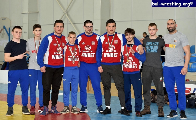 Борците от Северозапада завоюваха 3 титли сребърен и два бронзови