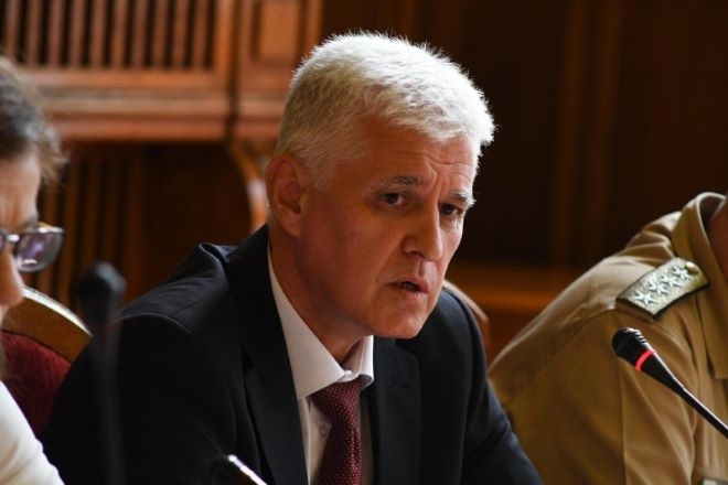 Димитър Стоянов категоричен: Президентът няма да забави ротацията