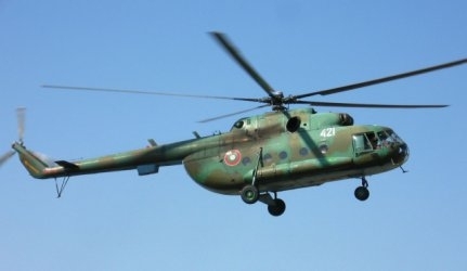 Петима са загиналите след като два военни хеликоптера се сблъскаха