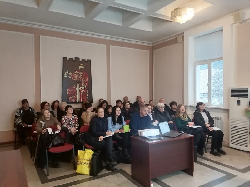 Районният съд и Районната прокуратура във Враца проведоха съвместно обучение за кметовете на кметства /снимки/