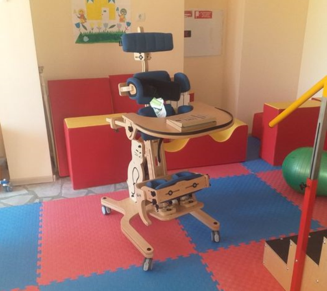 Дневен център за деца и младежи с увреждания Берковица се усмихна