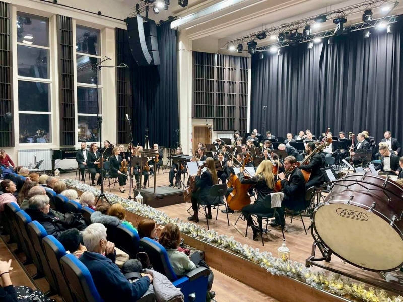 Над 200 пенсионери от клубовете в община Враца посетиха концерта