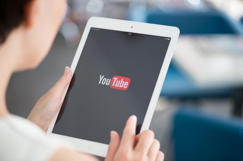 YouTube започва тестове за внедряване на изкуствен интелект