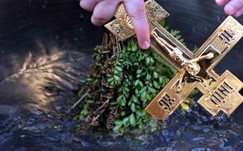 Днес празнуваме Зимен Кръстовден – Попова Коледа наричан още Кръстци