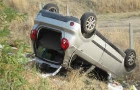 Кола падна в канавка в Монтанско, съобщиха от МВР. Инцидентът