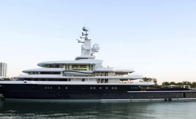 Милиардер изгуби яхта за 485 млн. долара при развод