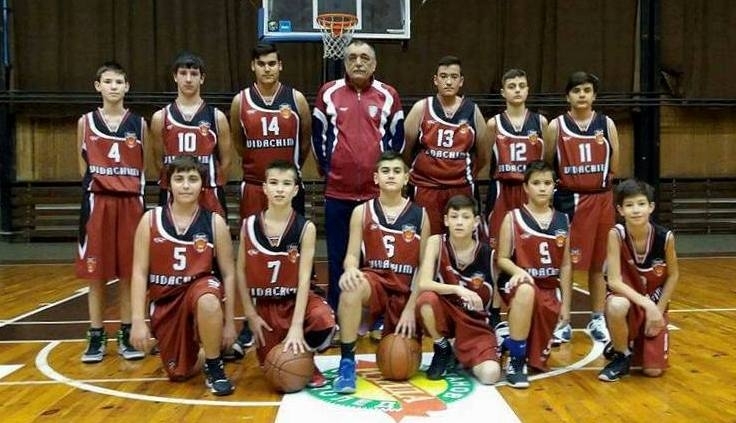 По блестящ начин стартира отборът момчета до 14 години на