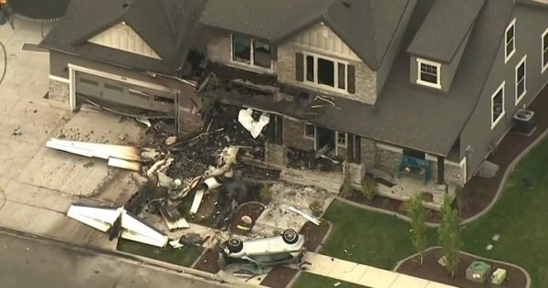 Пилот разби малък самолет в собствения си дом Инцидентът станал