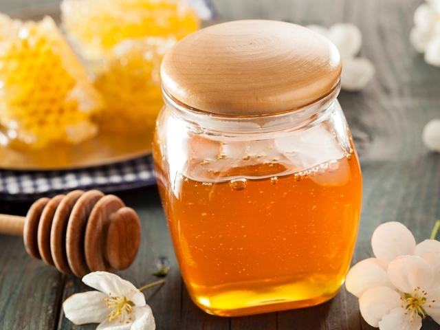 Медът е по ефективен в лечението на настинка болки в гърлото