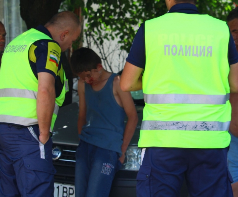 Полциията е заловила хлапакът обрал жена посред бял ден във