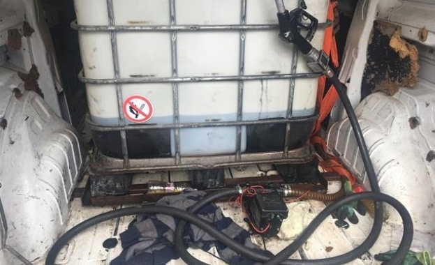 4 4 тона контрабандно дизелово гориво са иззети при акции на