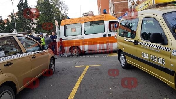 Внезапна смърт е покосила мъж в центъра на Поморие преди