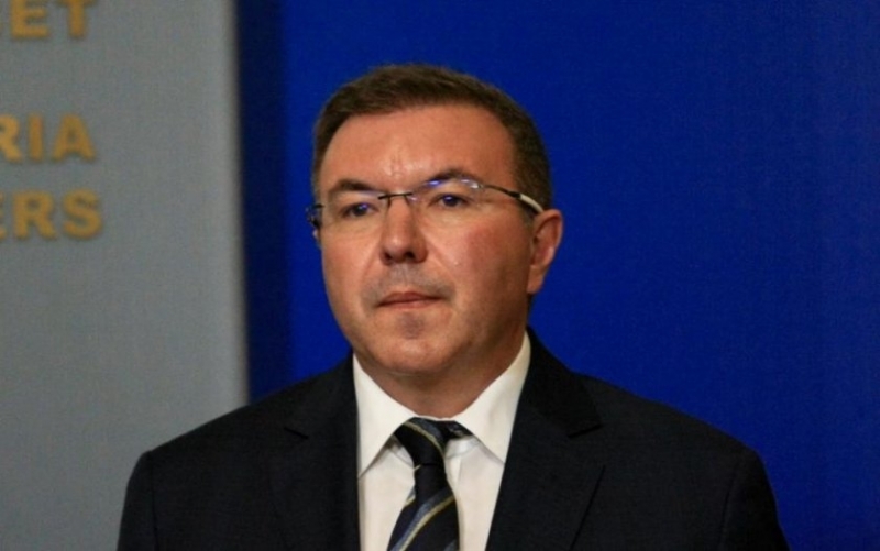 Здравният министър Костадин Ангелов ще предложи удължаване на извънредната обстановка
