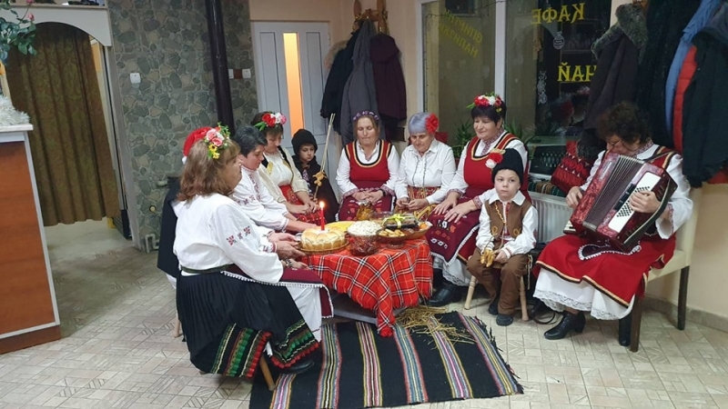 В берковското село Слатина бяха пресъздадени ритуалите за Бъдни вечер