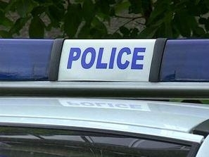 Маскиран мъж нахлу в банка в столичен квартал изпозлвал лютив спрей