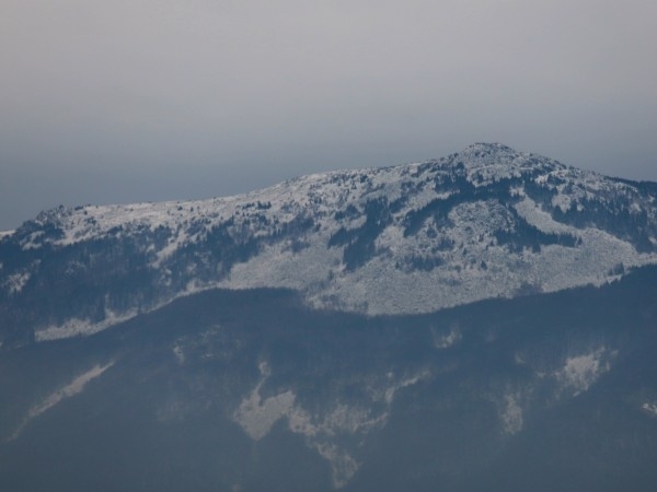 Лоши са условия за туризъм във високата част на планината има силни