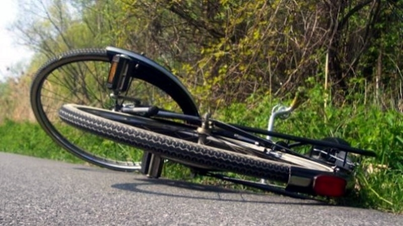 Шофьорка помете велосипедист във врачанско село и избяга съобщиха от