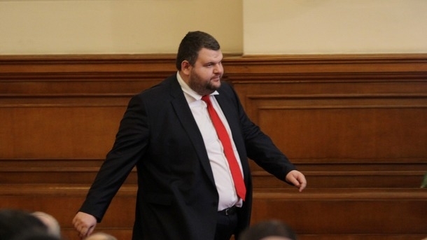 Бившият депутат от ДПС Делян Пеевски бе извикан на разпит