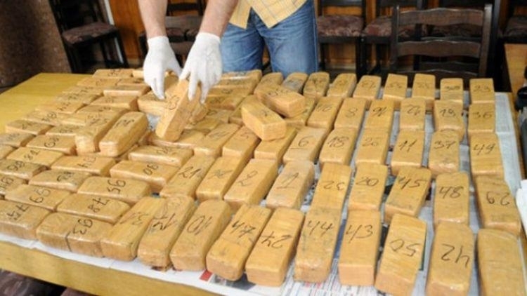 Близо триста килограма хероин са били заловени от властите в
