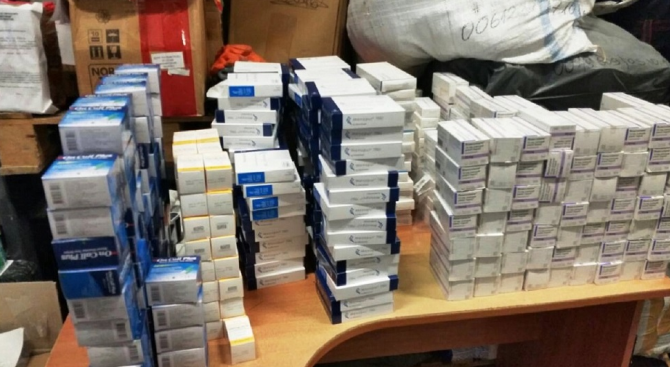 Опит за пренасяне на контрабандни медикаменти предотвратиха митнически и гранични