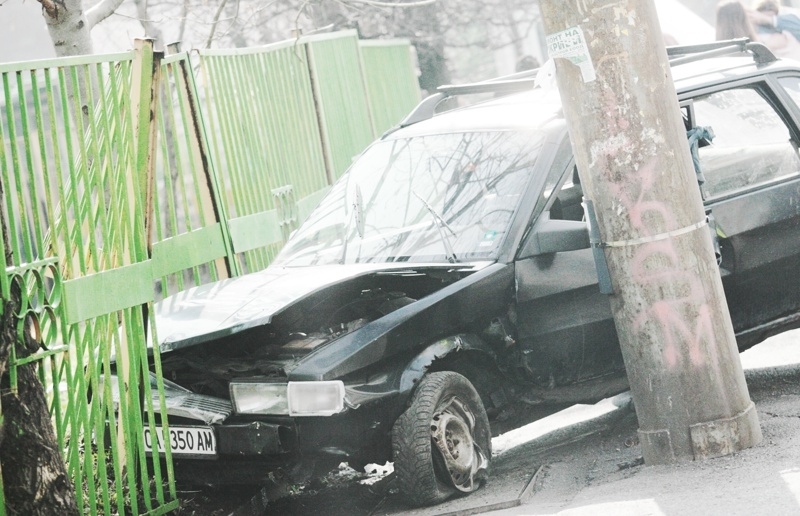 Пиян мъж е катастрофирал в Монтана съобщиха от полицията в