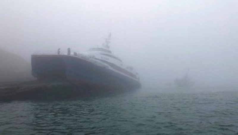 Най-малко 12 души пострадаха при инцидент с ферибот край испанския