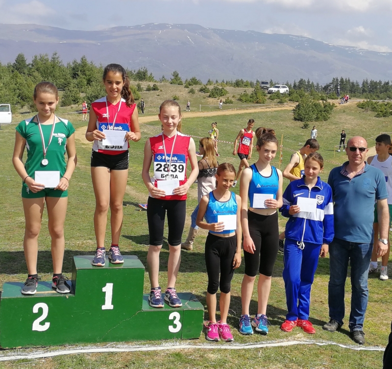 Четири медала спечели СК Атлет Мездра на първото състезание по